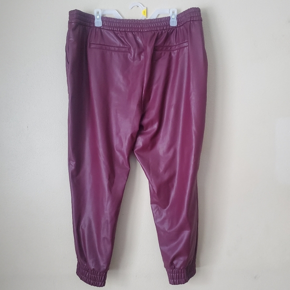 Express Maroon High Waisted Faux Leather Pull On Joggers Size XL NWT - Picture 4 of 9